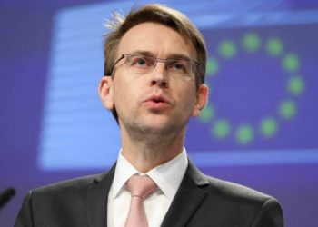 Евросоюз призвал власти Азербайджана немедленно расследовать распространенное видео казни армянских пленных