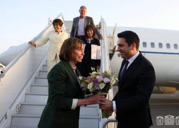 Визит Пелоси дает надежду на то, что Армения не одинока в своей борьбе: Армен Григорян в интервью The Washington Post