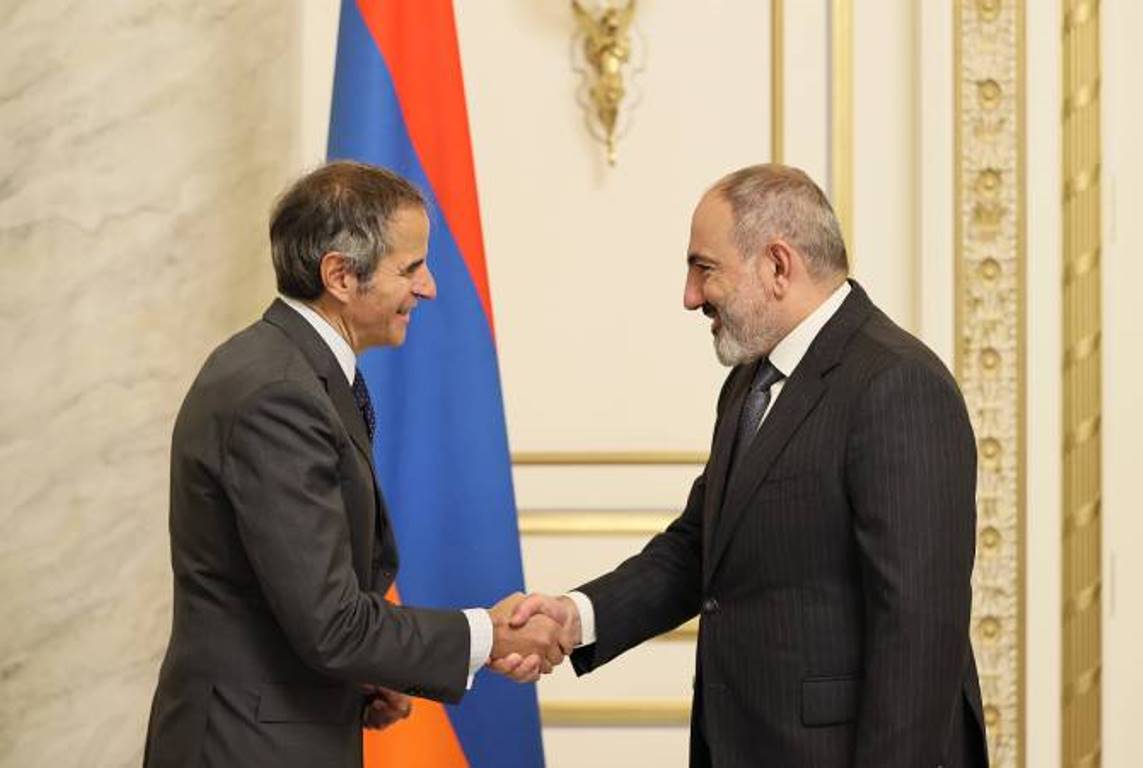 Премьер-министр Армении принял генерального директора МАГАТЭ
