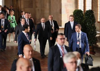 Премьер-министр Пашинян в Праге принял участие в саммите Европейского политического сообщества