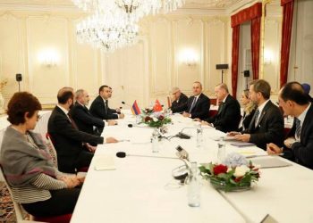 В Праге началась встреча премьер-министра Армении и президента Турции 