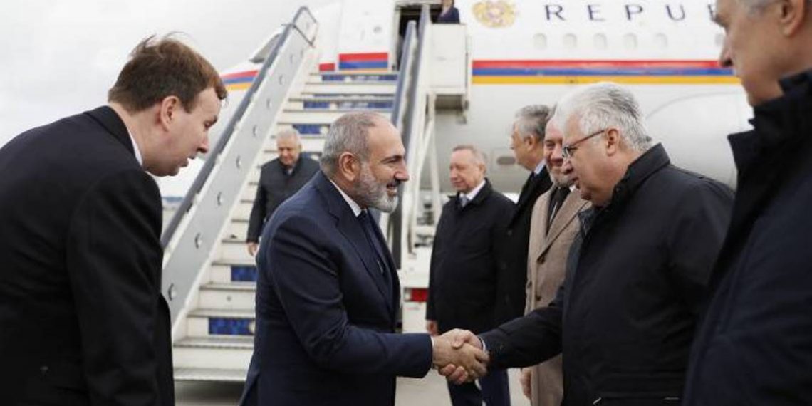 Никол Пашинян прибыл в Санкт-Петербург