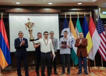 Мануэль Петросян победил в турнире ChessMood