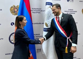 Омбудсмен Армении представила французской делегации проблемы, возникшие вследствие нападения Азербайджана