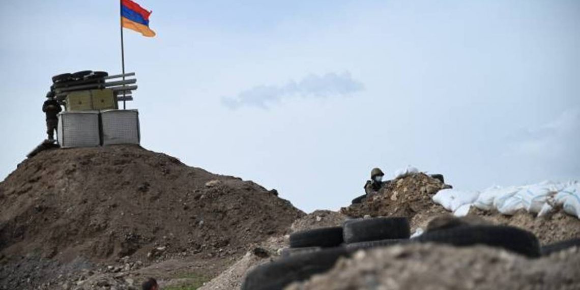 Вооруженные силы Азербайджана открыли огонь по армянским боевым позициям: с армянской стороны потерь нет