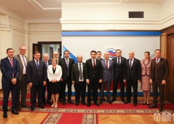 Делегация, возглавляемая председателем Парламента Армении, провела встречи с фракциями Государственной Думы РФ