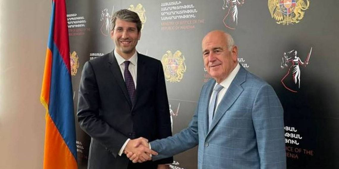 ВАБС выразил готовность содействовать созданию в Армении нового Арбитражного центра