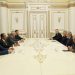Премьер-министр Пашинян провел встречу с руководителями внепарламентских политических сил