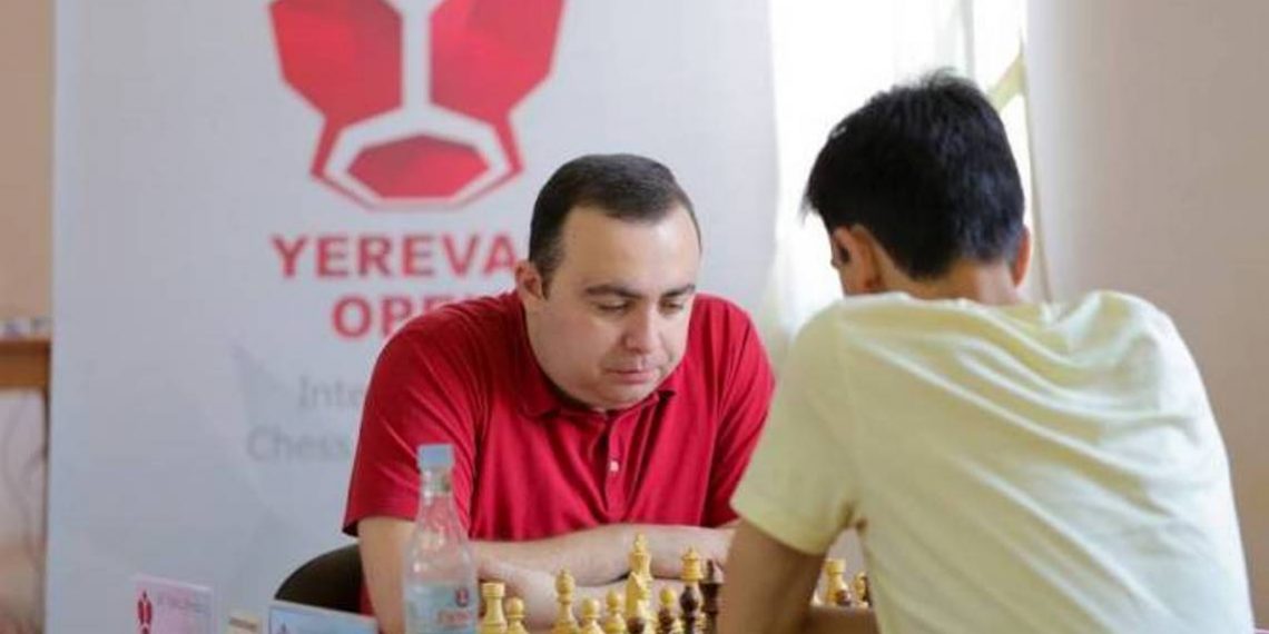 Во втором туре «Yerevan Open» из армянских шахматистов победу одержал лишь Тигран Петросян