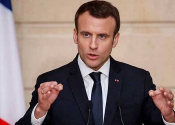 Президент Франции обвинил Россию в обострении конфликта между Арменией и Азербайджаном