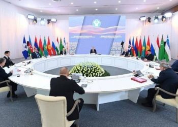 Токаев призвал страны СНГ совместно реагировать на новые риски и угрозы