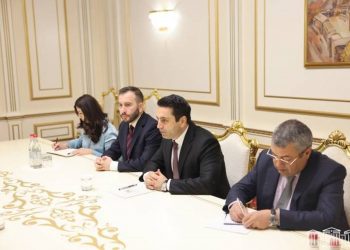 Обсуждался вариант сепаратных переговоров в формате Арцах-Азербайджан, но Армения его отвергла: председатель НС Армении