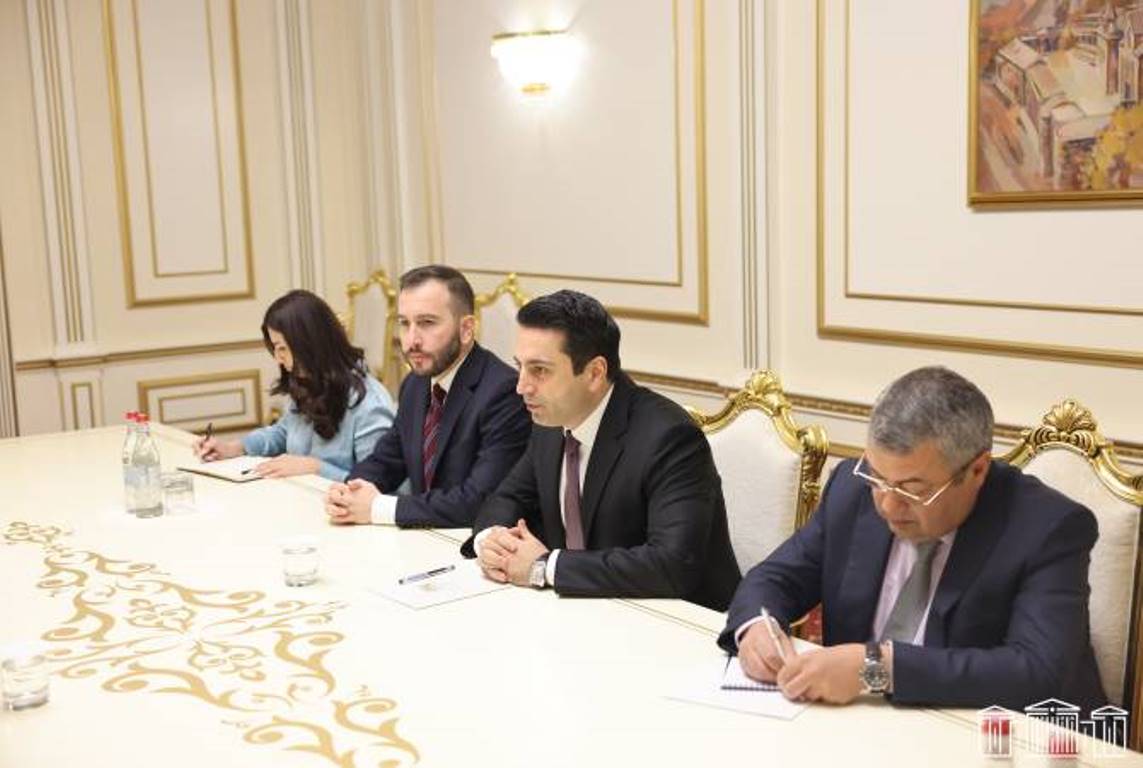 Обсуждался вариант сепаратных переговоров в формате Арцах-Азербайджан, но Армения его отвергла: председатель НС Армении