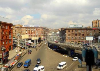 18 октября возобновится движение по эстакаде, соединяющей пр.Маршала Баграмяна с ул.Касьяна