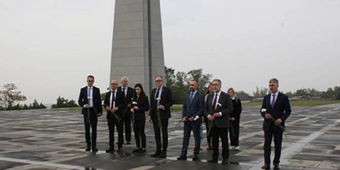 Депутаты Национального совета Швейцарской Конфедерации посетили Цицернакаберд