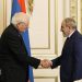 На встрече с Николом Пашиняном Дэвид Прайс подчеркнул необходимость возвращения азербайджанских сил на исходные позиции