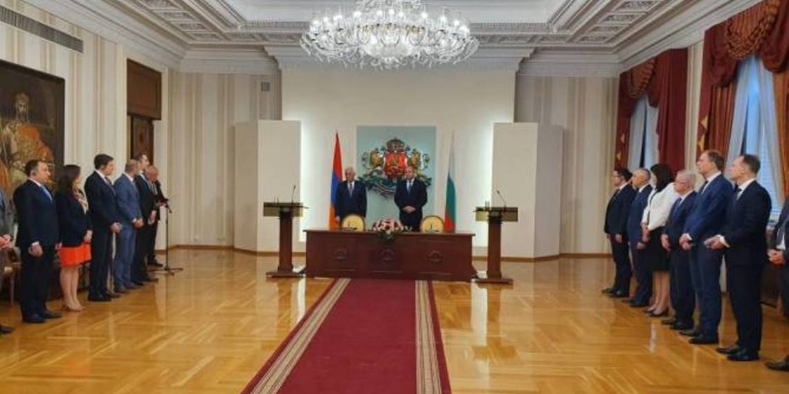 Болгария — дружественная дверь, открытая для экспорта армянской продукции в Европу: президент Армении Ваагн Хачатурян