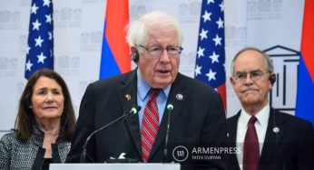США требуют от азербайджанских ВС возвращения на исходные позиции: Дэвид Прайс