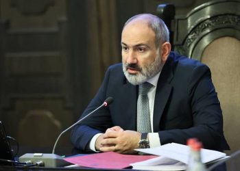 Пашинян не исключает возможности изучения вопроса продления срока пребывания миссии ЕС на армяно-азербайджанской границе