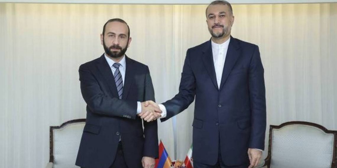 Министр иностранных дел Ирана посетит Армению с официальным визитом