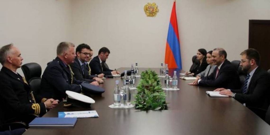 Секретарь СБ Армении представил главе отдела Восточной Европы Минобороны Британии последствия агрессии Азербайджана