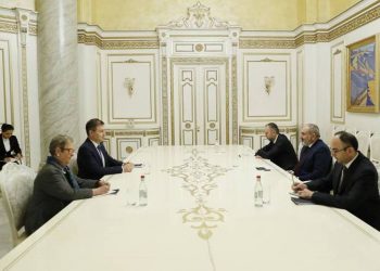 Никол Пашинян подчеркнул важность посреднических усилий ЕС по достижению мира в регионе