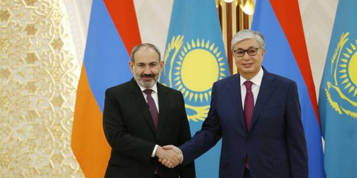 Премьер-министр Армении направил президенту Казахстана поздравительное послание