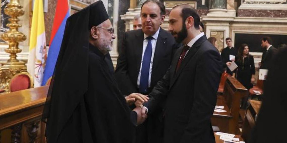 Мы искренне желаем, чтобы братский путь Армения-Святой Престол был продолжен: Арарат Мирзоян