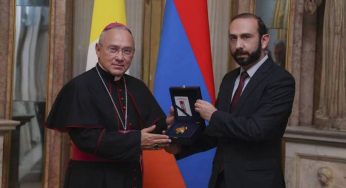 Министр ИД Армении встретился с заместителем госсекретаря Святого Престола по общим вопросам