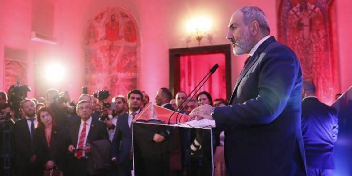 Премьер-министр вместе с супругой принял участие в церемонии открытия первого Всемирного армянского саммита