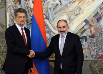 Пашинян и Пайлан обменялись мыслями об урегулировании отношений Армения-Турция