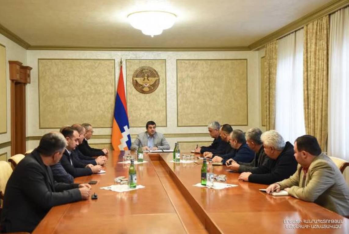 Президент Арцаха, секретарь СБ и министр ИД обсудили последние внешнеполитические развития
