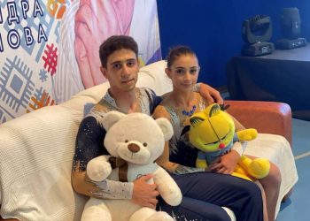 Армянские акробаты стали призерами международного турнира в России