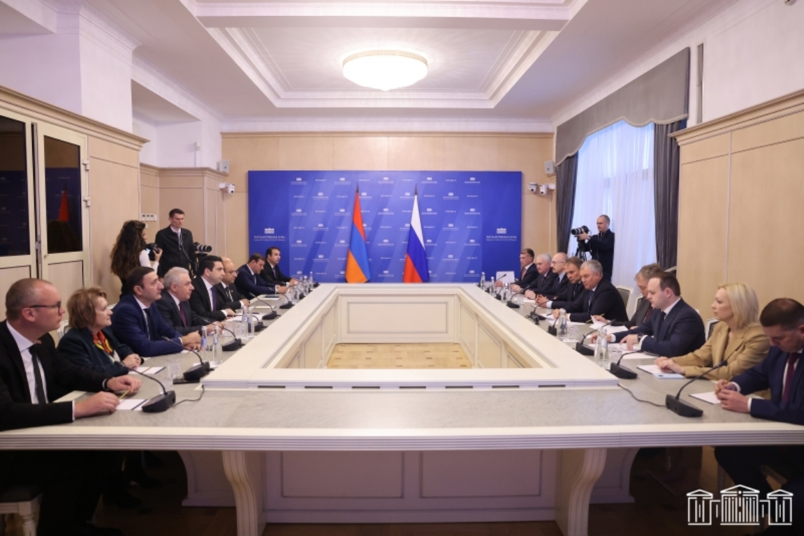 Симонян переговоры. Совещание Армения. Совещание Совбеза России сегодня. Совещание с постоянными членами совета безопасности.