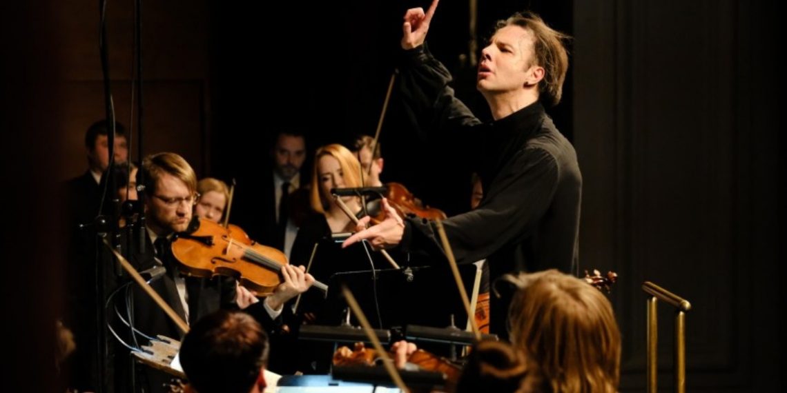 Скорбные песнопения Нарекаци, танец-плач у подножия Арарата и итальянские темы