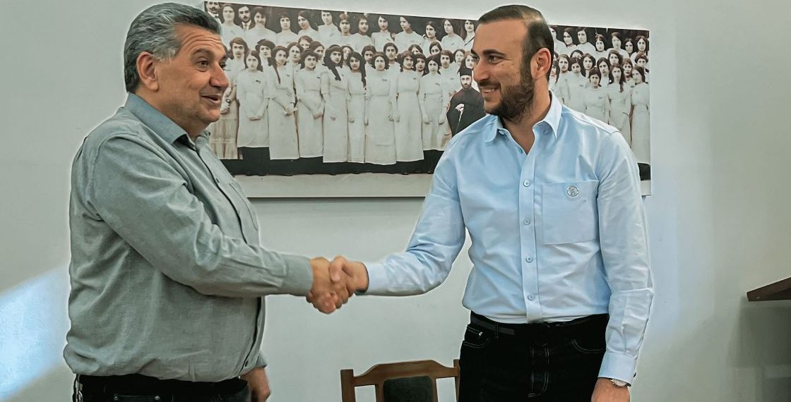 Архив Ашуга Дживани, хранящийся в Музее литературы и искусства им.Е.Чаренца, будет оцифрован