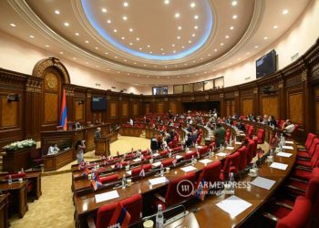 Продлевается срок службы сотрудников СНБ Армении