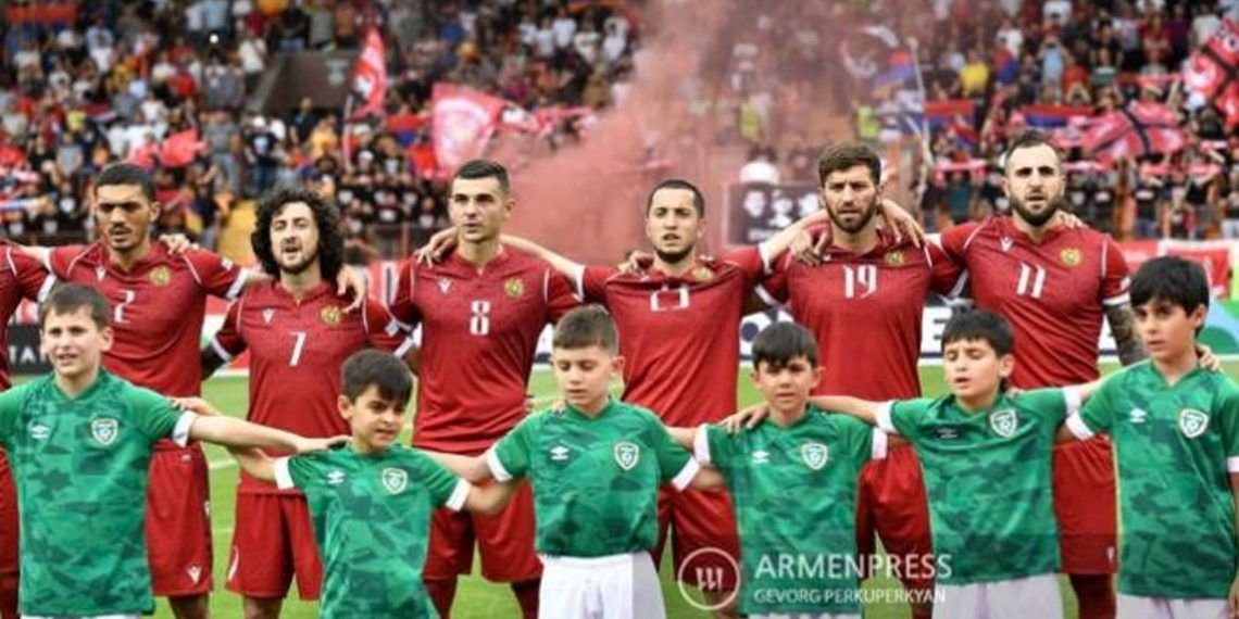 Сборная Армении по футболу выехала в Косово
