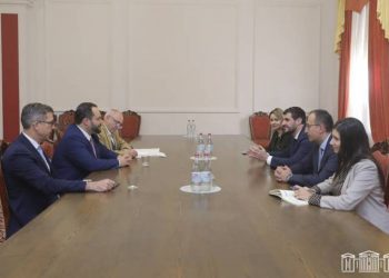 Депутаты Европарламента встретились с депутатами постоянной комиссии НС по вопросам европейской интеграции