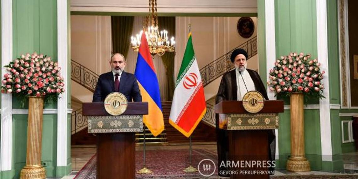 Пашинян и Раиси подчеркнули необходимость увеличения товарооборота до 3 млрд долларов: визит премьер-министра завершился