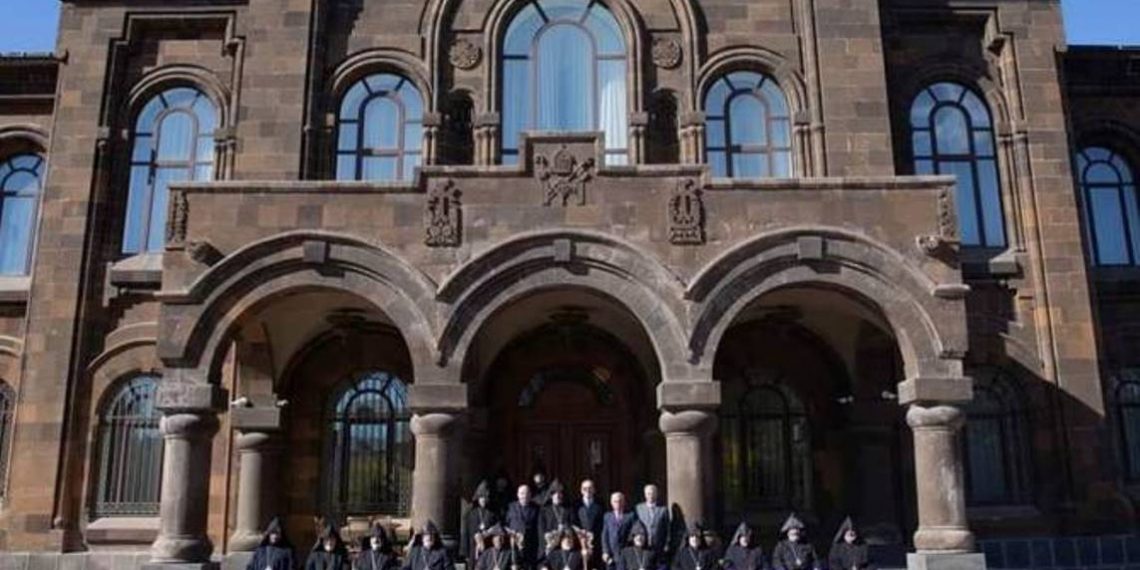 Первопрестол окажет содействие семьям пропавших без вести и пленных военнослужащих. ВДС завершил работу