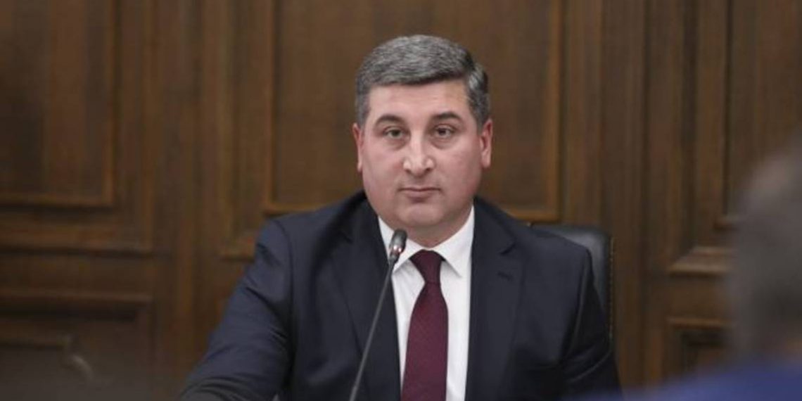 Подписание мирного договора — способ разрешения вопросов между Арменией и Азербайджаном: Гнел Саносян