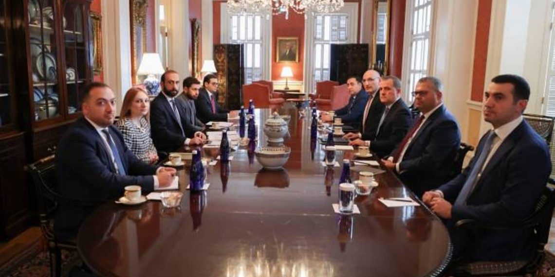 Энтони Блинкен: США привержены мирным переговорам между Арменией и Азербайджаном