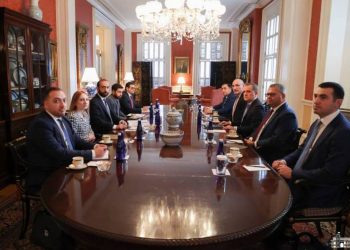 Энтони Блинкен: США привержены мирным переговорам между Арменией и Азербайджаном