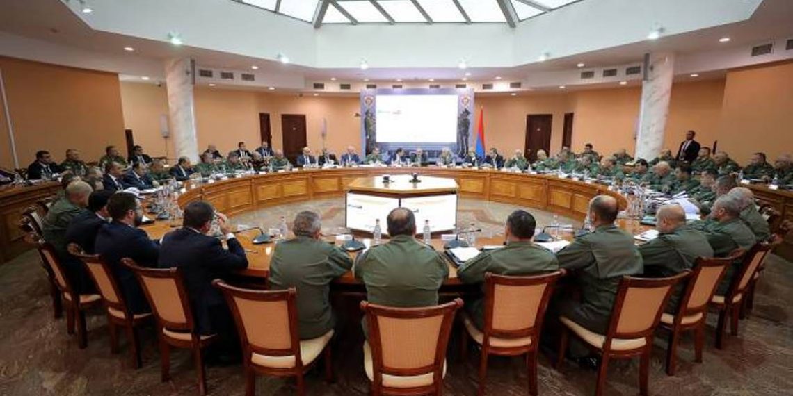 Под председательством премьер-министра Пашиняна обсужден проект “Плана развития ВС Армении на 2023-2027 гг.”