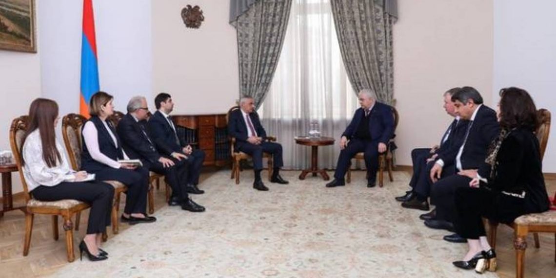 Вице-премьер Мгер Григорян принял делегацию Государственной Думы РФ