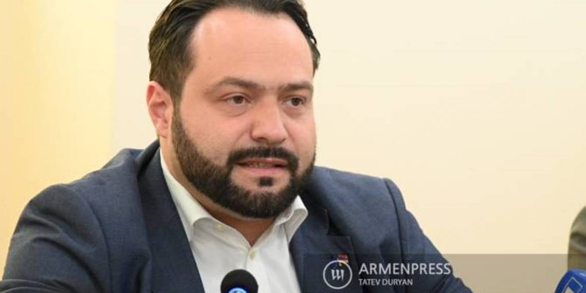 Я сторонник демократии, сторонник Армении. Депутат ЕП обвинил ЕС в двойных стандартах