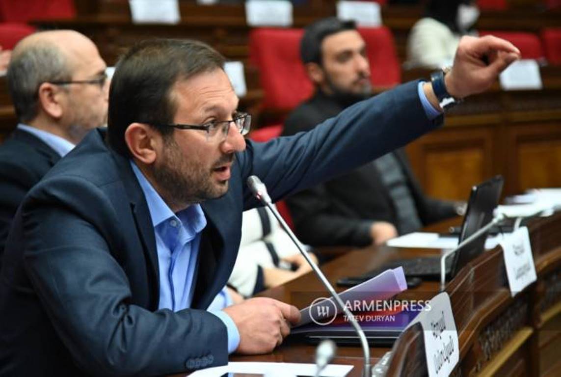 Фракция “Армения” приняла решение об участии в парламентской деятельности
