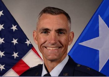 В Армении с визитом находится генерал-майор США