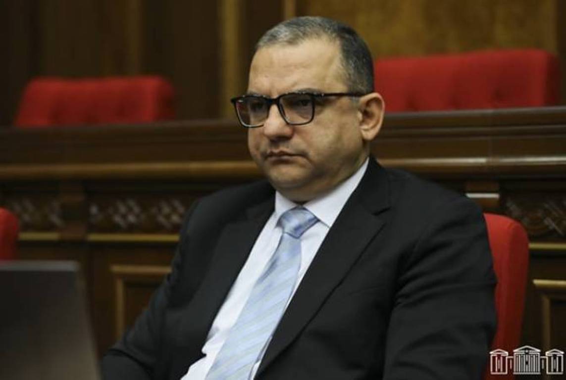 Министр финансов представил в Парламенте Армении проект госбюджета на 2023 год